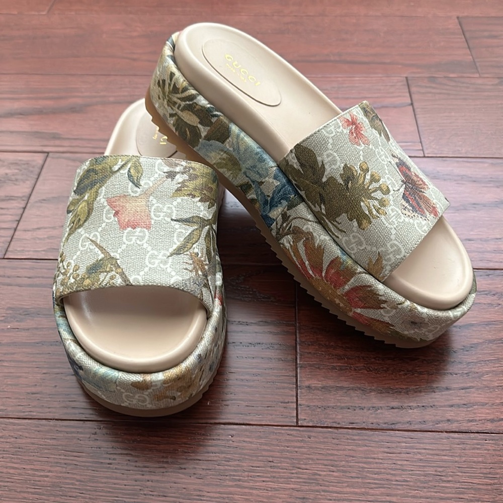 Gucci platform slide size 38